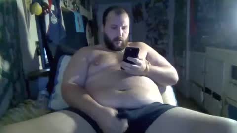 Snapshot of liquidscissors chatting on 11-28-25, 01:03 LiquidScissors online show from 11-28-25, 01:03