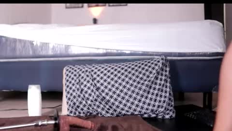 Snapshot of liria_velvet chatting on 10-20-25, 02:50 Liria OF online show from 10-20-25, 02:50