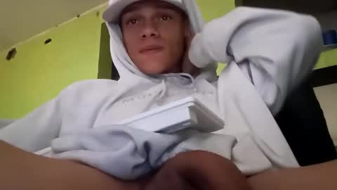 Snapshot of liroy_demon chatting on 11-13-25, 09:03 liroy_demon online show from 11-13-25, 09:03