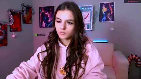 Snapshot of lisa_dark_ chatting on 01-13-26, 10:20 Lisa online show from 01-13-26, 10:20