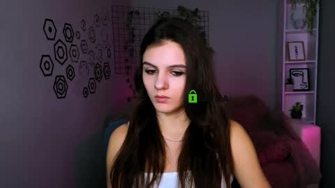 Snapshot of lisa_dark_ chatting on 01-14-26, 10:10 Lisa online show from 01-14-26, 10:10