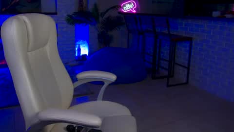 lisa_elfy online show from 09-23-25, 03:26