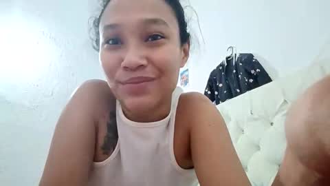 Snapshot of lisa_mahun72 chatting on 05-02-26, 12:32 Lisa online show from 05-02-26, 12:32