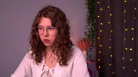  Lisa  online show from 09-27-25, 06:57