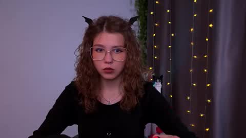  Lisa  online show from 11-01-25, 10:45