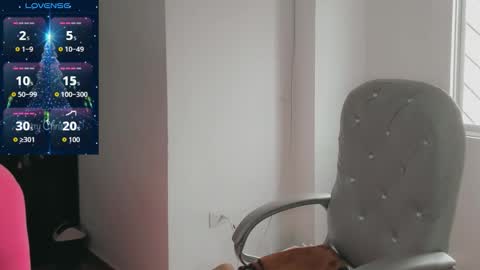 Snapshot of lisa_santoss chatting on 11-13-25, 02:27 Lisa online show from 11-13-25, 02:27