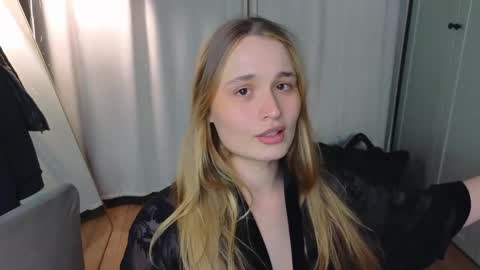 Elisabeth or Lisa online show from 03-03-26, 08:37