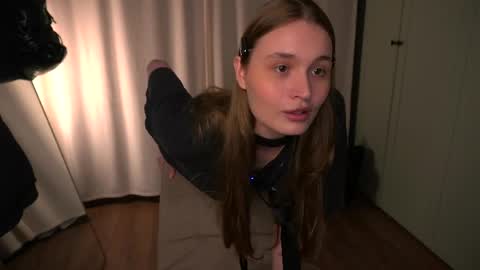 Elisabeth or Lisa online show from 05-22-26, 09:42