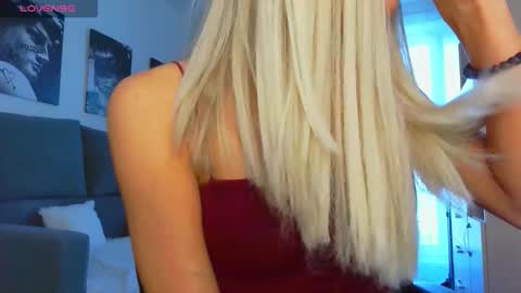 Lisa online show from 02-06-26, 10:51