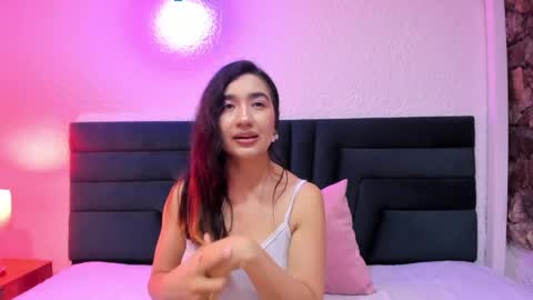 Snapshot of lisa_white_ chatting on 05-06-26, 08:58 lisa white online show from 05-06-26, 08:58