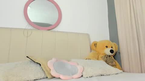 Lisa online show from 03-01-25, 04:15