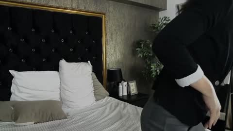 lisacroft online show from 02-08-25, 09:56