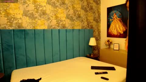 lisacroft online show from 11-30-25, 07:56