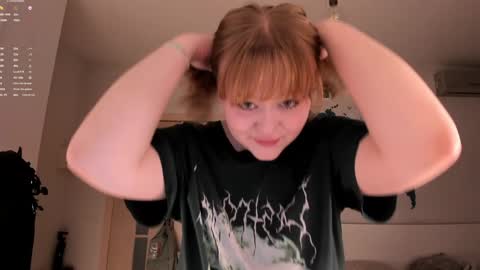 -Lisa- Help me to reach 100 thumbs up3 online show from 12-08-24, 04:39