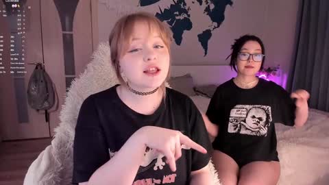 -Lisa- Help me to reach 100 thumbs up3 online show from 01-24-25, 05:32