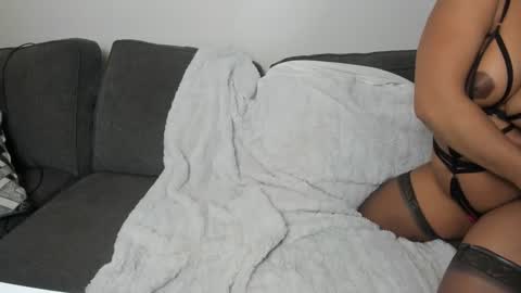 Snapshot of lisaloves6ix9 chatting on 01-09-25, 08:03 lisaloves6ix9 online show from 01-09-25, 08:03