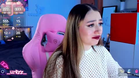 Snapshot of lisamayson chatting on 02-05-25, 09:40 LISA online show from 02-05-25, 09:40