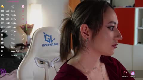 Snapshot of lisamayson chatting on 10-01-25, 03:29 LISA online show from 10-01-25, 03:29