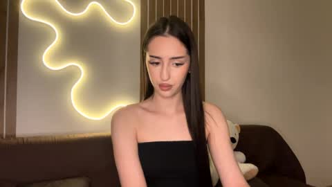 Lisa online show from 05-20-26, 05:08