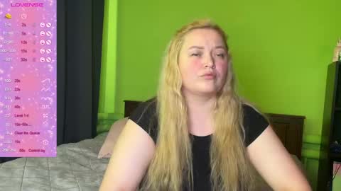 Snapshot of lisawilliamsss chatting on 01-14-26, 09:37 Lisa online show from 01-14-26, 09:37