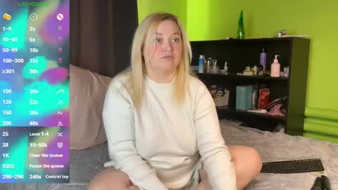 Snapshot of lisawilliamsss chatting on 02-11-26, 09:03 Lisa online show from 02-11-26, 09:03