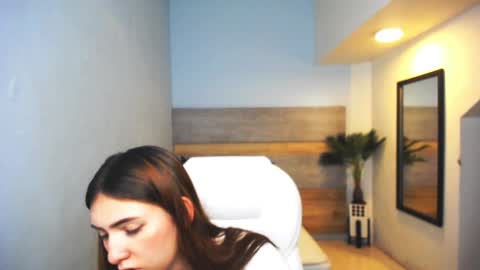 Snapshot of liseth_fox chatting on 12-20-24, 07:17 Liseth Fox online show from 12-20-24, 07:17