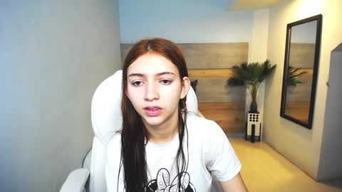 Liseth Fox online show from 01-04-25, 12:38