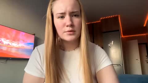 Aurora online show from 05-24-26, 06:13