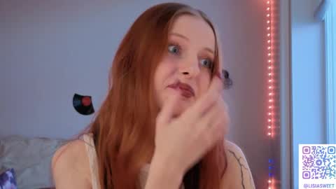 Snapshot of lisiasweet chatting on 05-18-26, 02:23 Lika online show from 05-18-26, 02:23