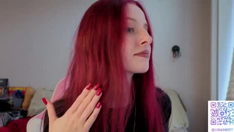 Snapshot of lisiasweet chatting on 06-08-26, 01:22 Lika online show from 06-08-26, 01:22