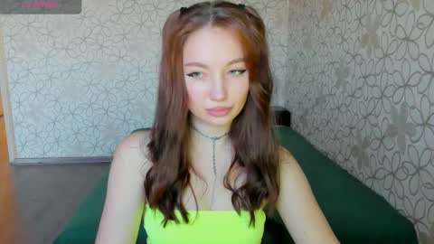lissa_cristal_ online show from 10-23-25, 10:25
