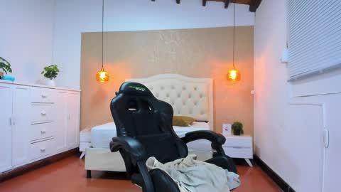 L I S S A  online show from 01-30-25, 09:47