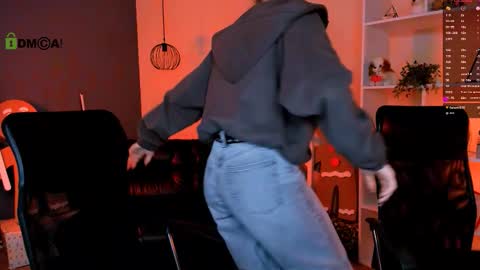 lissa_night online show from 12-23-25, 11:08