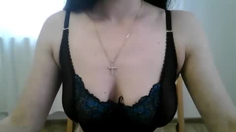 Lissa online show from 10-26-25, 11:16