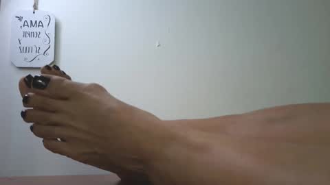 Snapshot of lissafeethot chatting on 09-24-25, 03:59 Lissafeethot online show from 09-24-25, 03:59