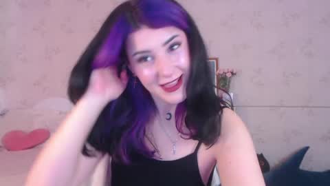Snapshot of lissalucy chatting on 04-27-26, 06:55 Alice Dont forget to thumbs up its very important online show from 04-27-26, 06:55