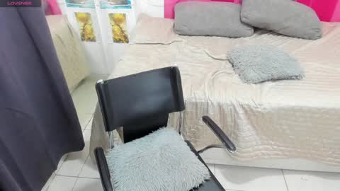 Snapshot of lissavillalobos chatting on 01-14-25, 01:58 lissa online show from 01-14-25, 01:58