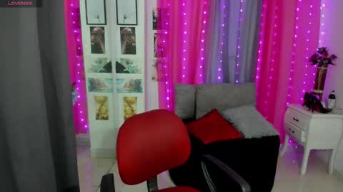 Snapshot of lissavillalobos chatting on 09-10-25, 09:48 lissa online show from 09-10-25, 09:48