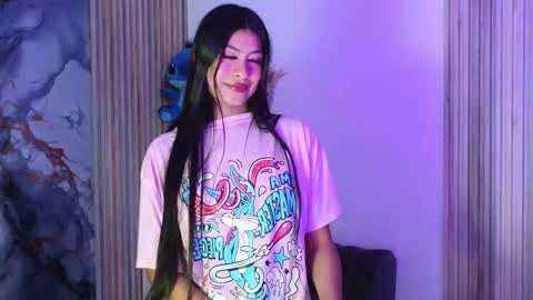 Snapshot of lissawild_ chatting on 12-15-25, 08:13 ss online show from 12-15-25, 08:13