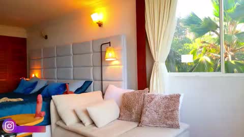 Lisseth Long  online show from 11-07-25, 09:04