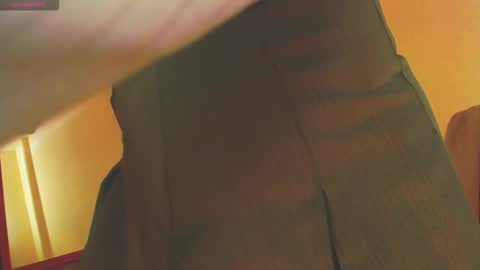 Liss online show from 11-28-25, 05:04