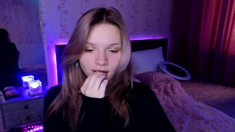 Lena online show from 12-18-24, 04:31