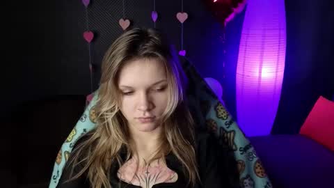 Lena online show from 02-17-25, 04:42