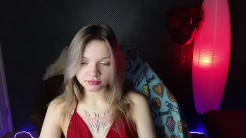 Lena online show from 03-06-25, 01:27