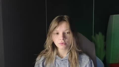 Lena online show from 09-15-25, 01:49