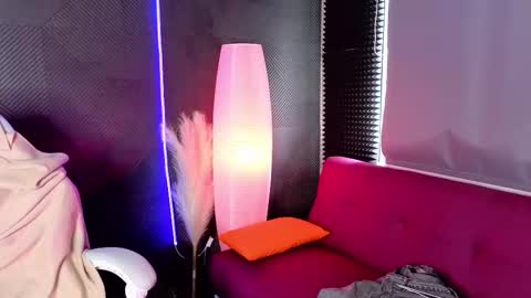 Lena online show from 09-25-25, 02:26