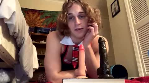 Peaches online show from 10-13-25, 05:51