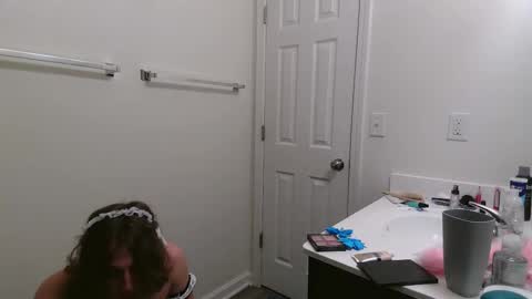 Peaches online show from 11-15-25, 09:06