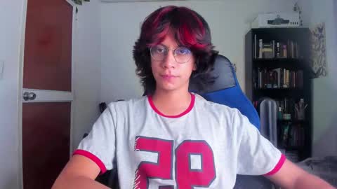 Snapshot of literateboy chatting on 02-20-26, 01:46 Literateboy online show from 02-20-26, 01:46