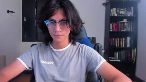 Literateboy online show from 05-10-26, 01:44